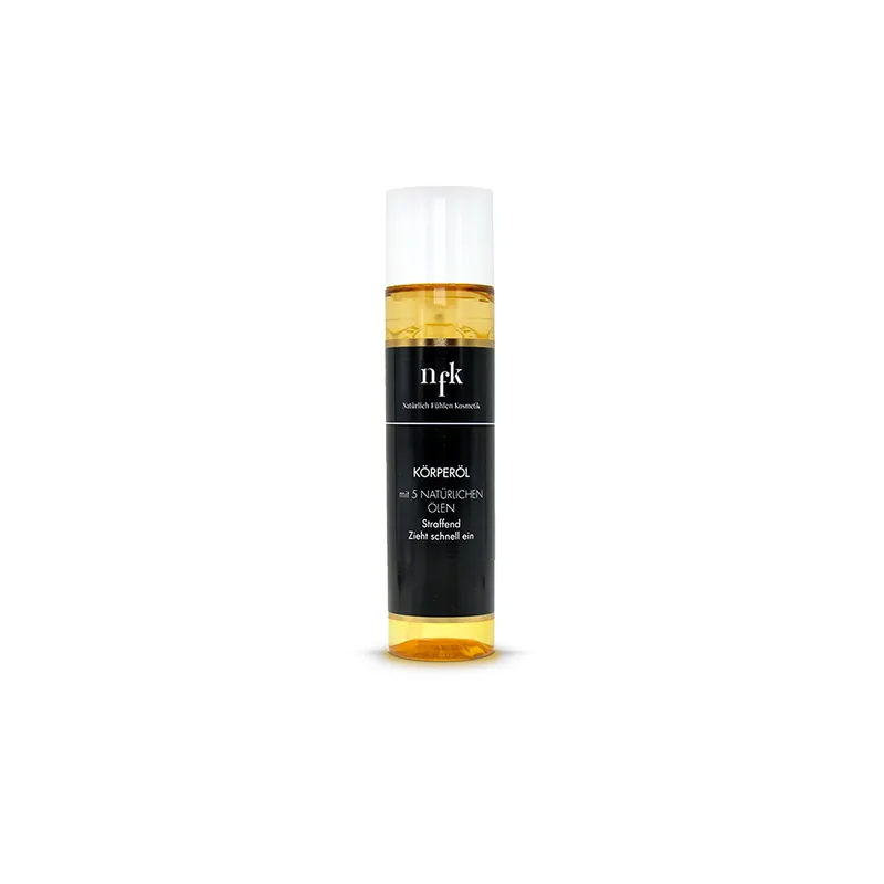 Eine durchsichtige Flasche mit oranger Flüssigkeit im Spender. Schwarzes Etikett Gold umrandet der Natürlich Fühlen Kosmetik Körper Öl.